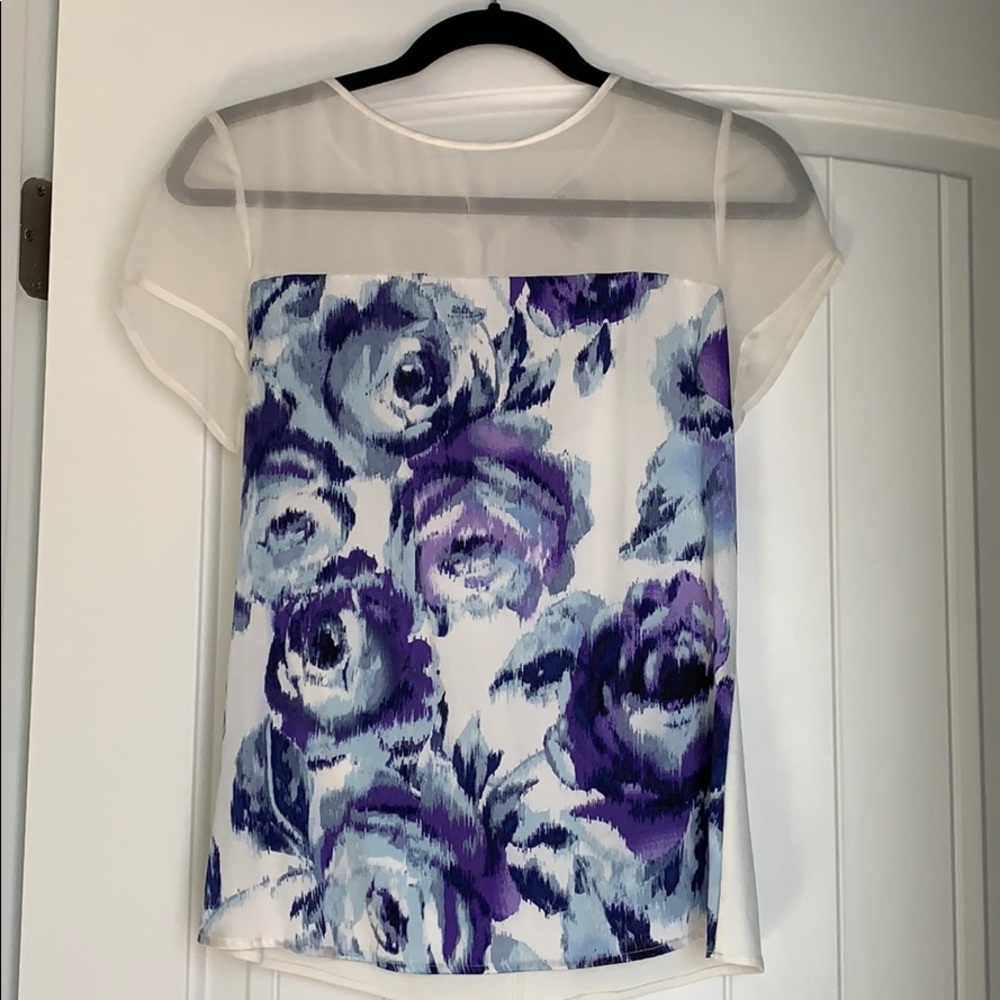 Cache shirt very cute worn once